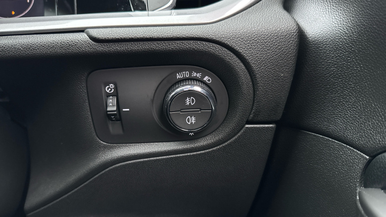 Vauxhall Grandland 1.2 Turbo Ultimate 5dr Petrol Hatchback